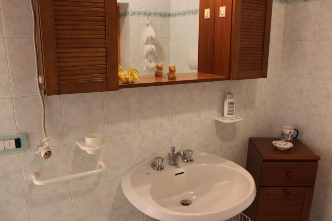 Lovelyflat II Albisano ตอร์รีเดลเบนาโก ภายนอก รูปภาพ